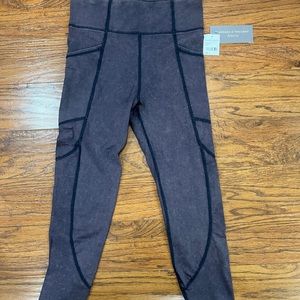 Threads for Thoughts leggings